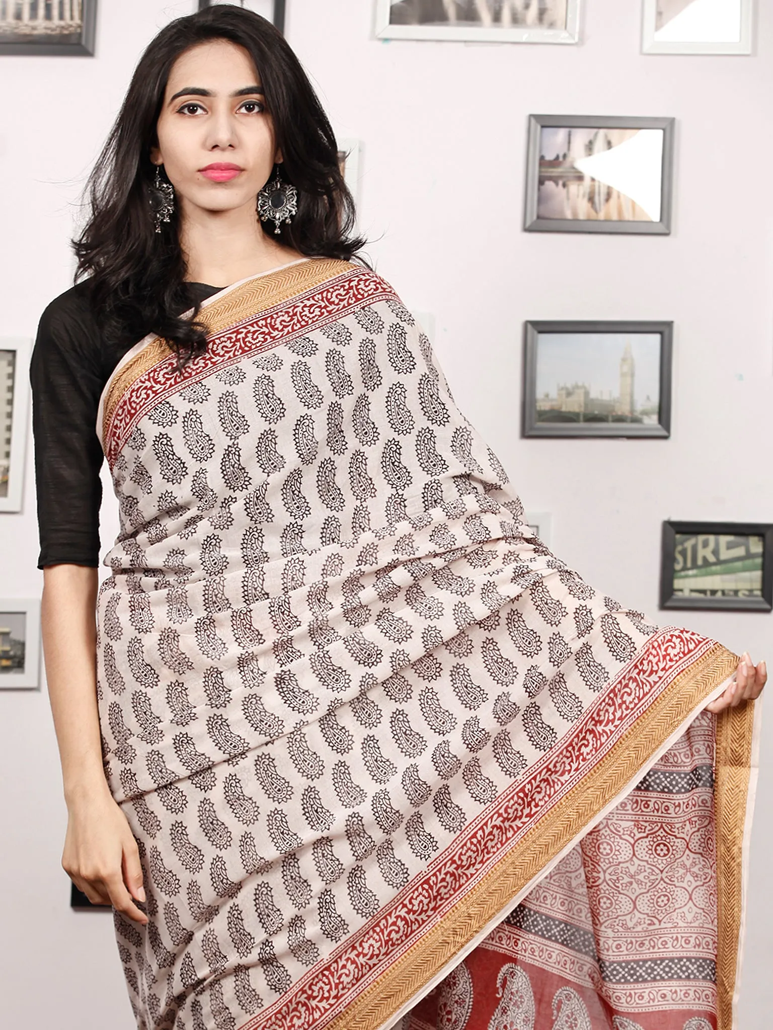 Beige Black Maroon Bagh Printed Maheshwari Cotton Saree - S031703301