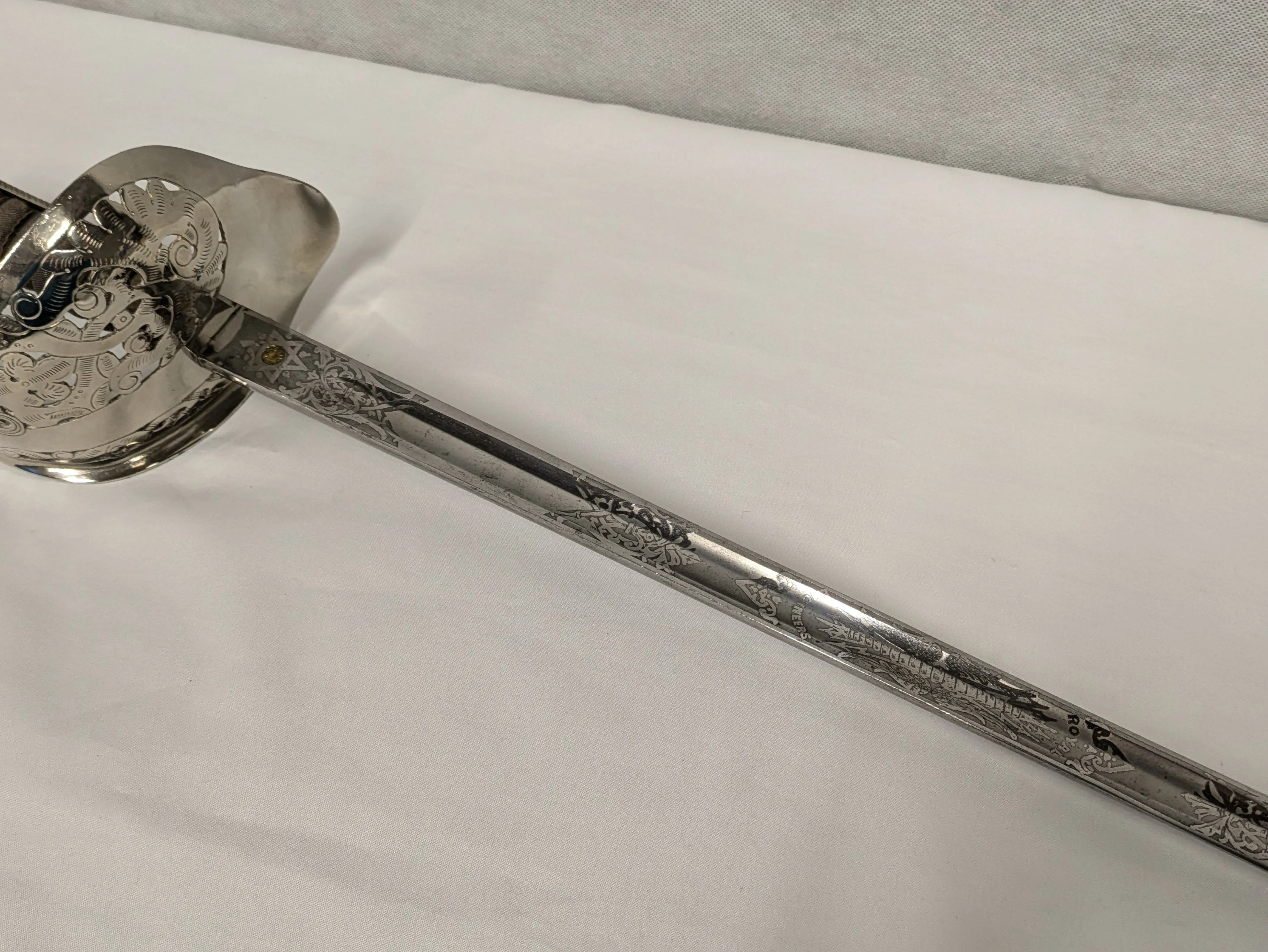 British 1897 Pattern Royal Engineers Officers Sword - J. Daniels & Co 425EG/2