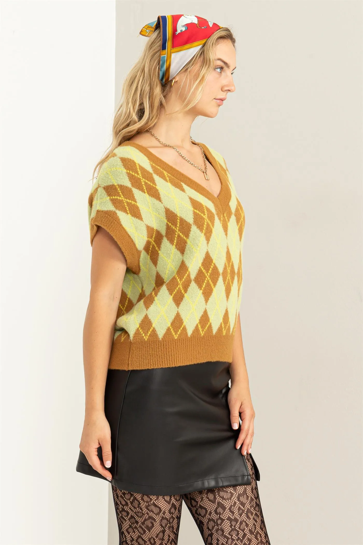 DZ23F068-Argyle Sweater Vest