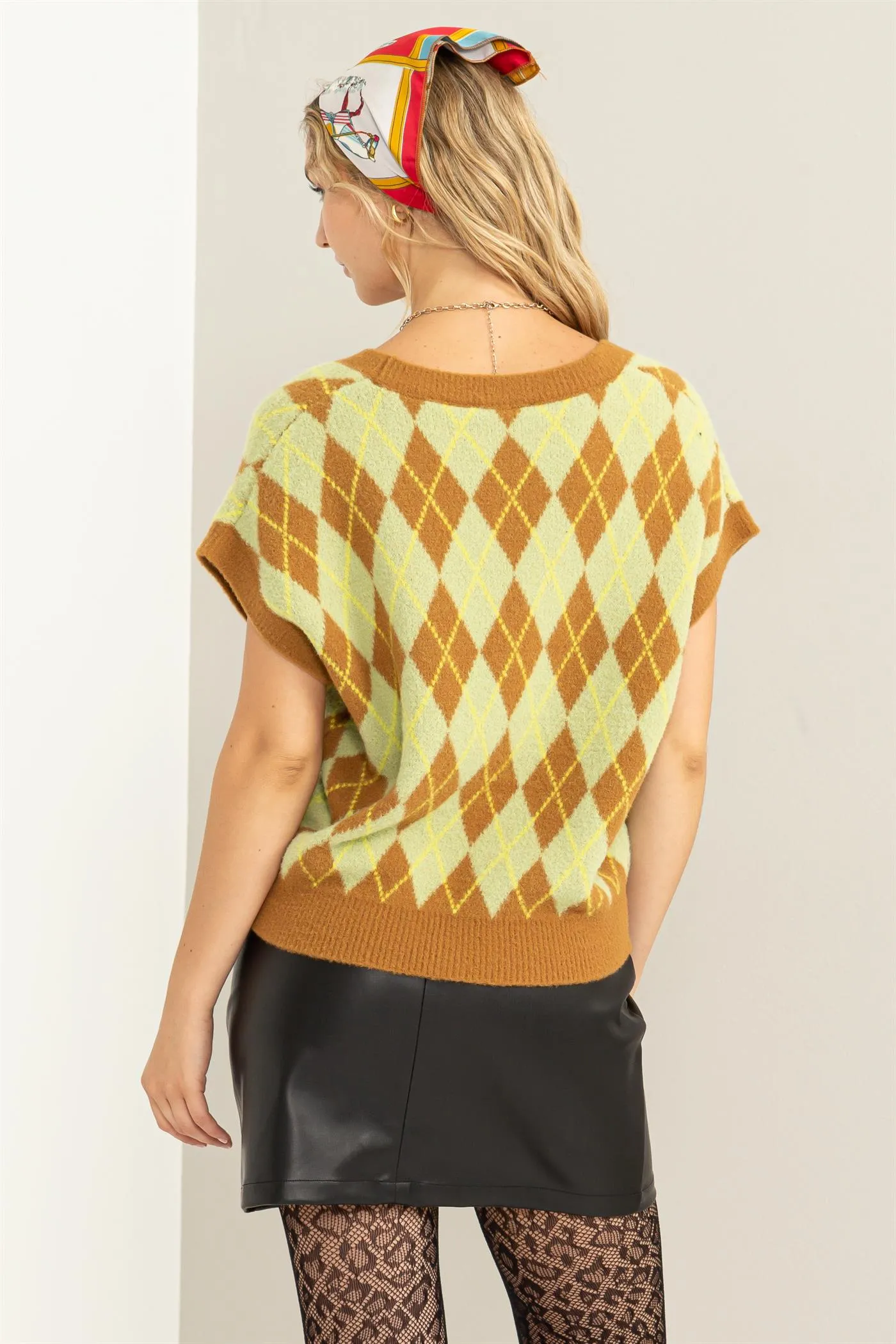 DZ23F068-Argyle Sweater Vest