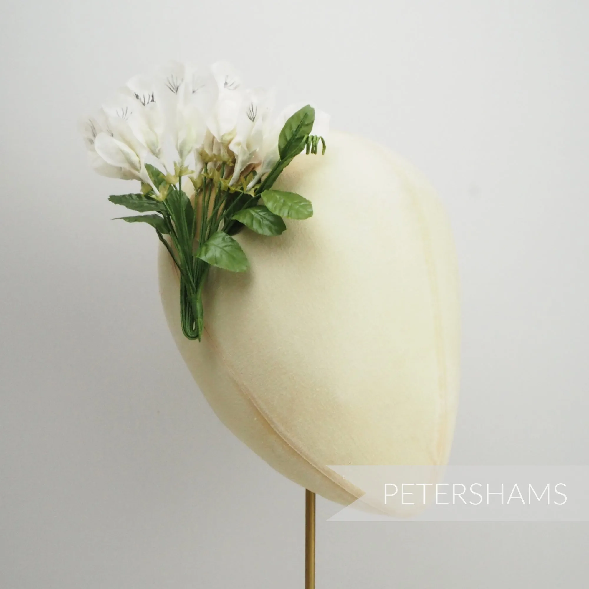 'Lara' Vintage Sweet Pea Silk Flower Millinery Hat Mount