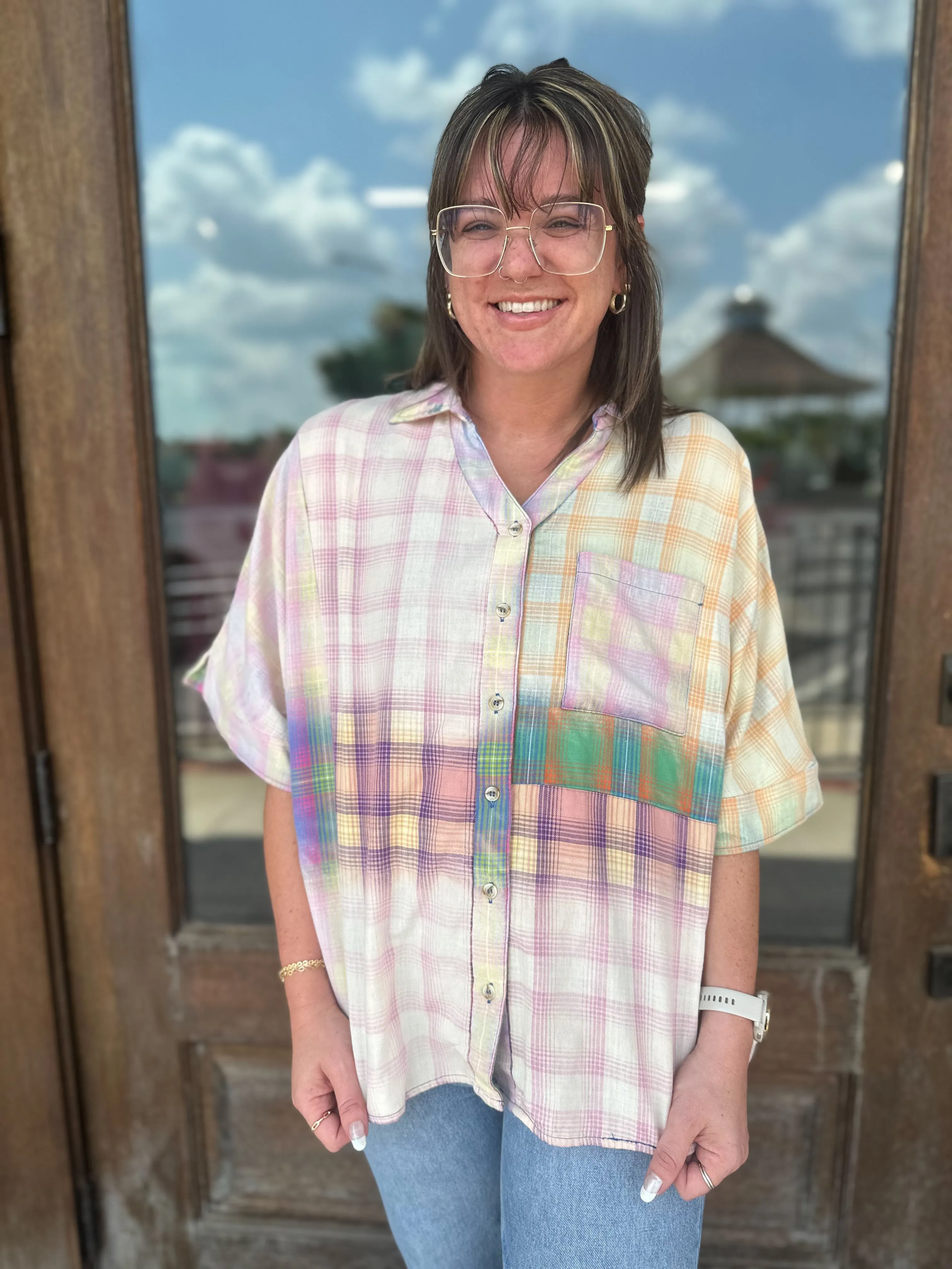 Round It Up Plaid Short Sleeve Top