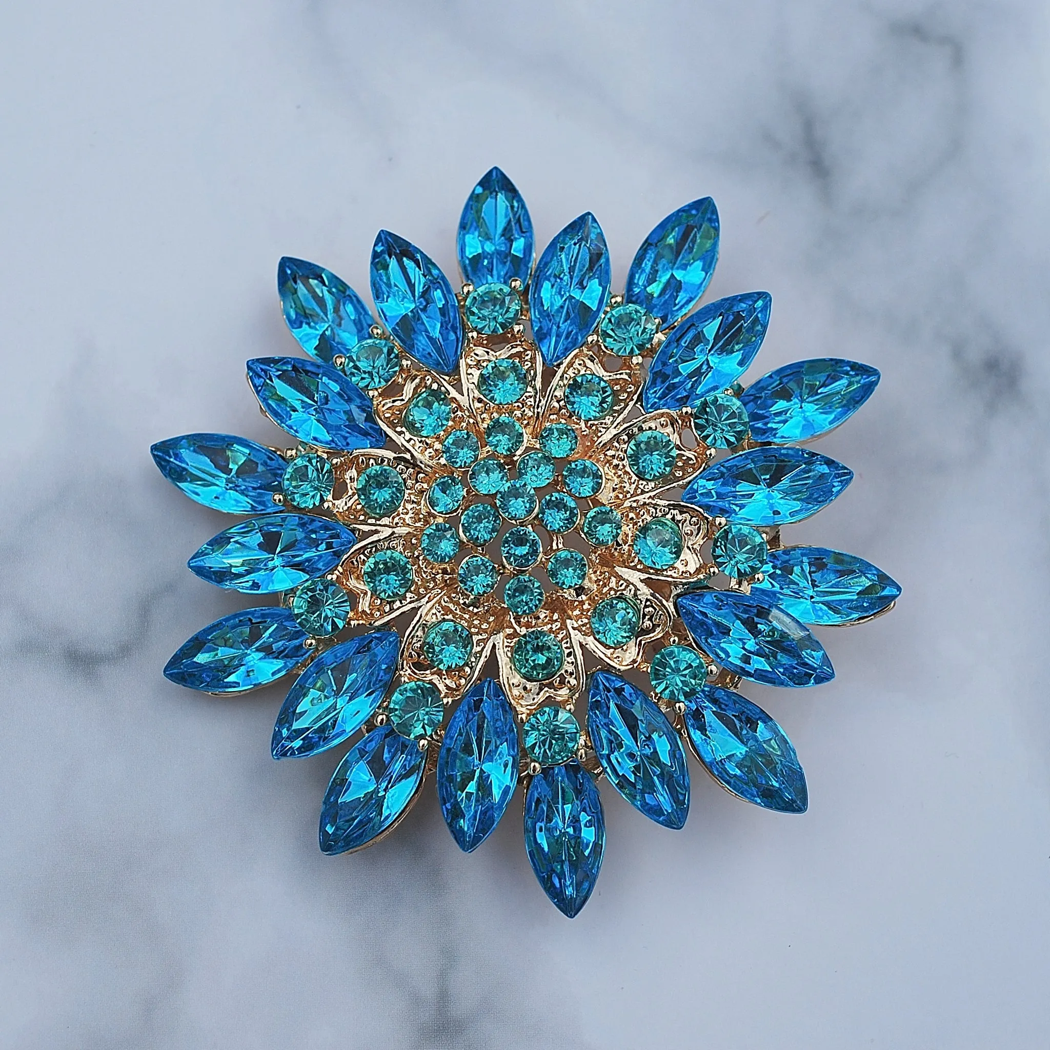 Vintage Brooch Large with Crystal
